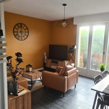 Furnished 3-room With Terrace